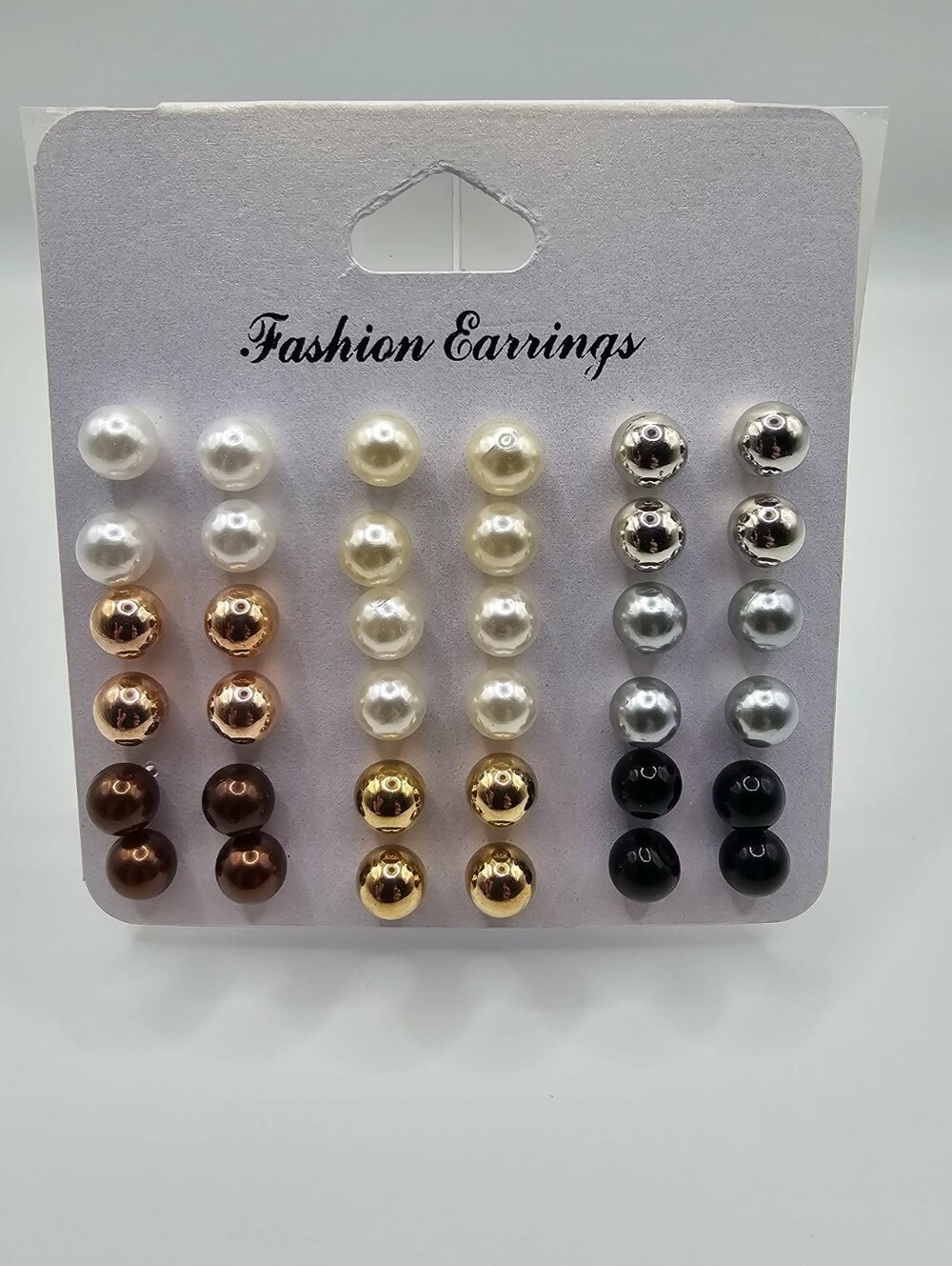 Fashion Jewelry Brand : 18 Pairs Pearl Studs